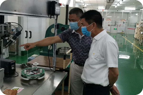 厦门钨业董事长黄长庚深入尊时凯龙人生就博智动公司调研